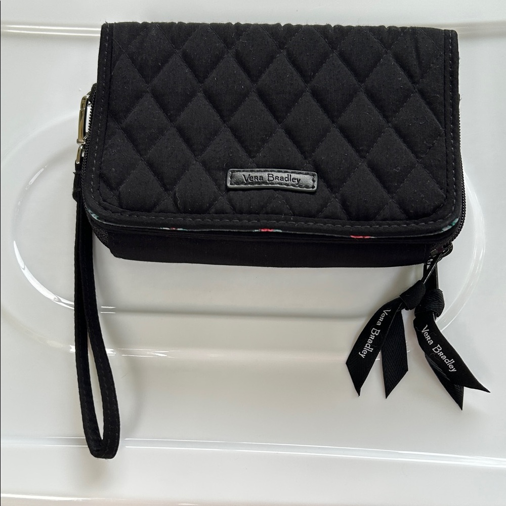 Vera Bradley Black Quilted Wristlet Wallet Floral Lined with Zip Closure
